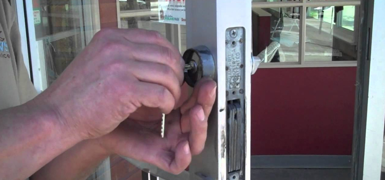 commercial door lock repair Vincent